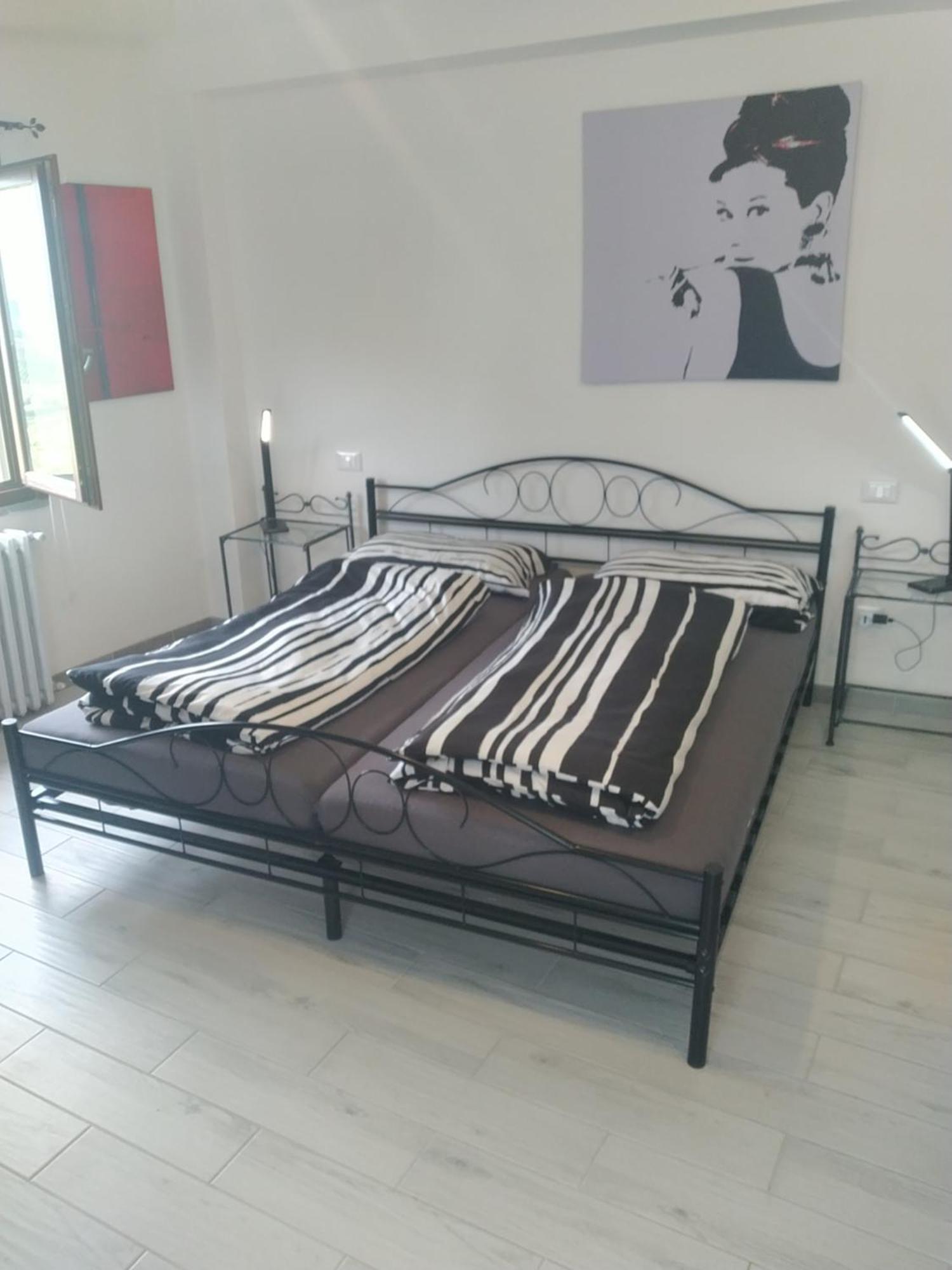 Montabone Casa Doris 아파트 객실 사진